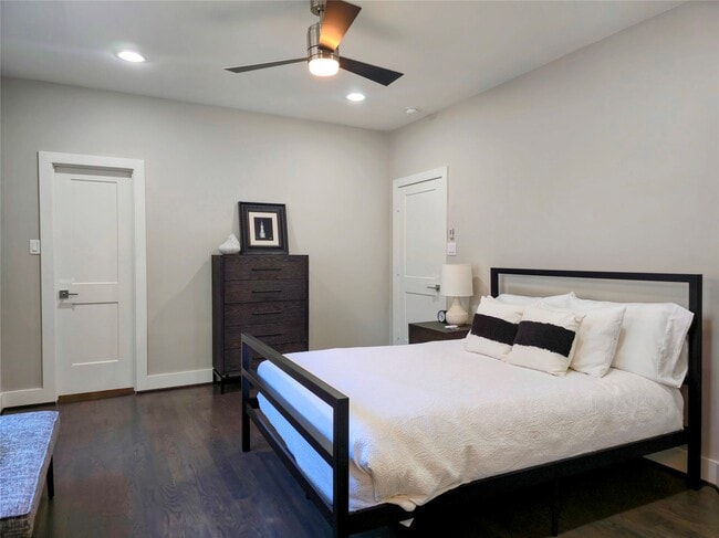 Building Photo - 19 Acorn Cluster Ct