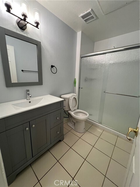 Building Photo - 271 Chaumont Cir