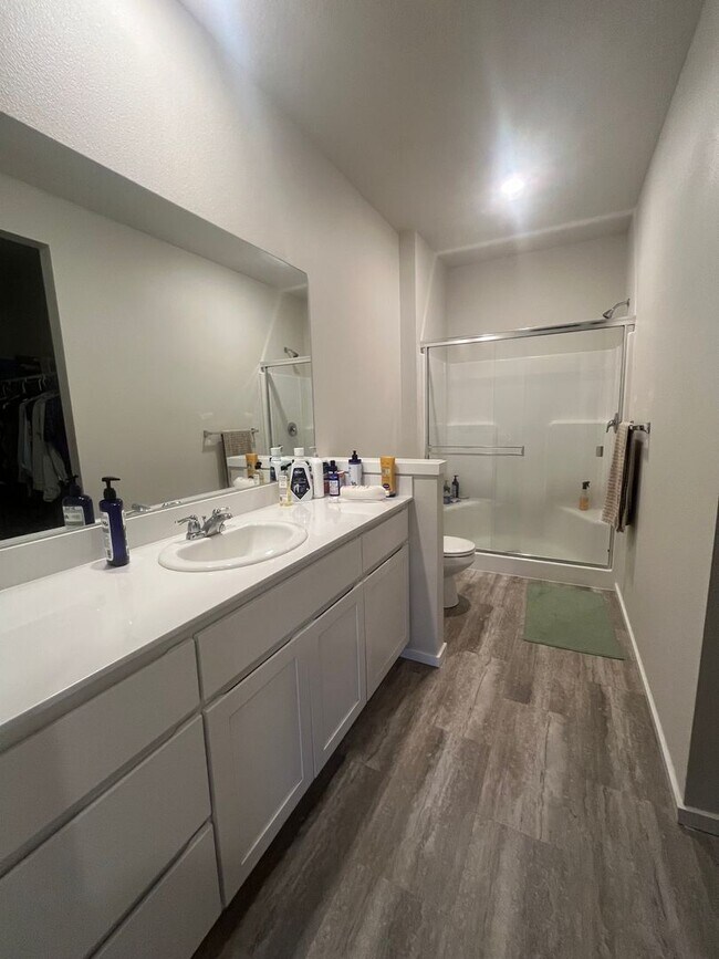 Building Photo - 3-Bedroom 2-Bathroom home in Lowell