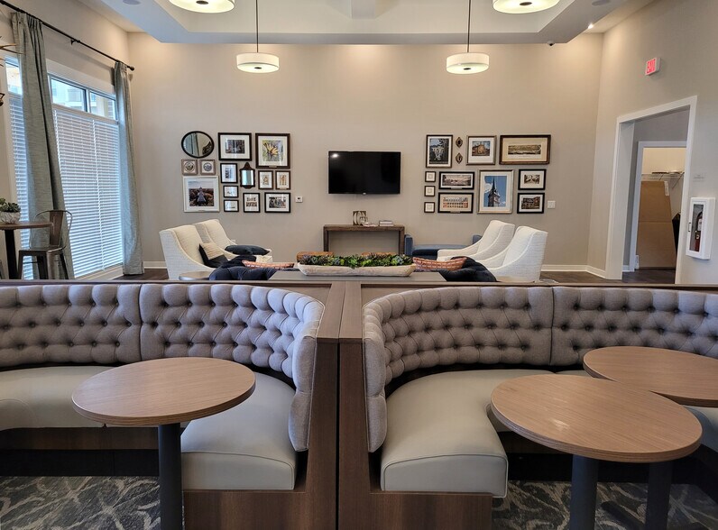 The Heights at Jackson Village 4811 Wildroot Ln Fredericksburg VA 22407 Apartment Finder