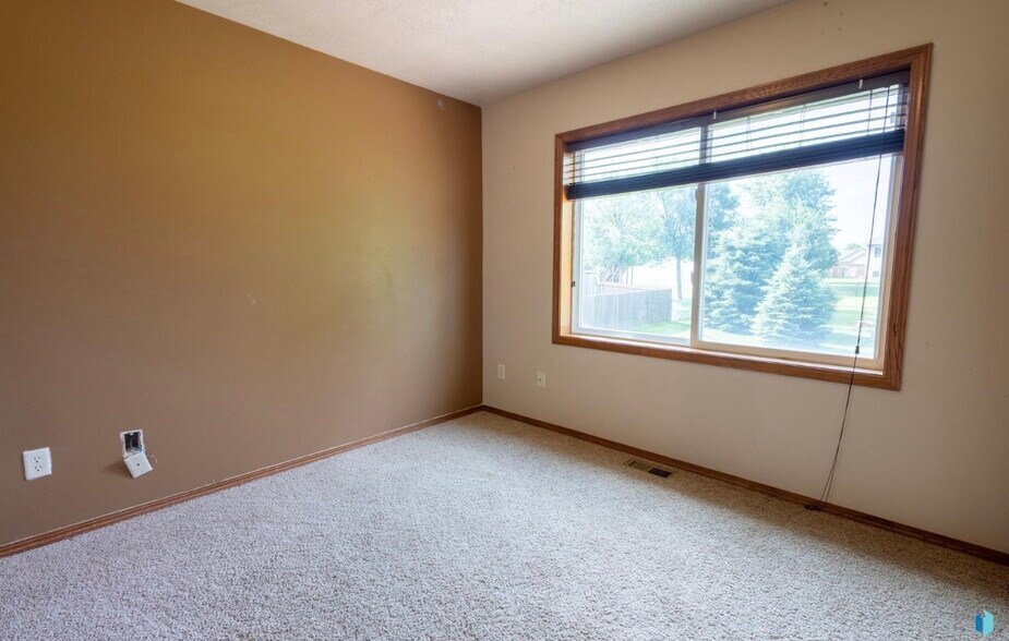 Building Photo - 5805 W. Teem Street