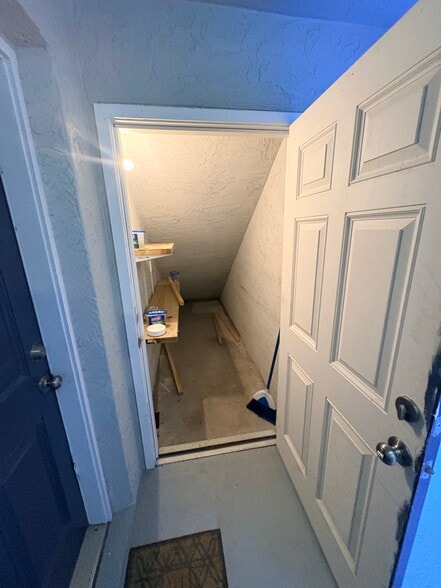 Storage - 4870 S Atlantic Ave