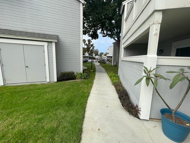 Building Photo - 249 Mangano Cir