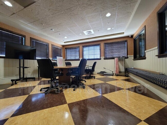 Building Photo - 708 Gentle Breeze Wy