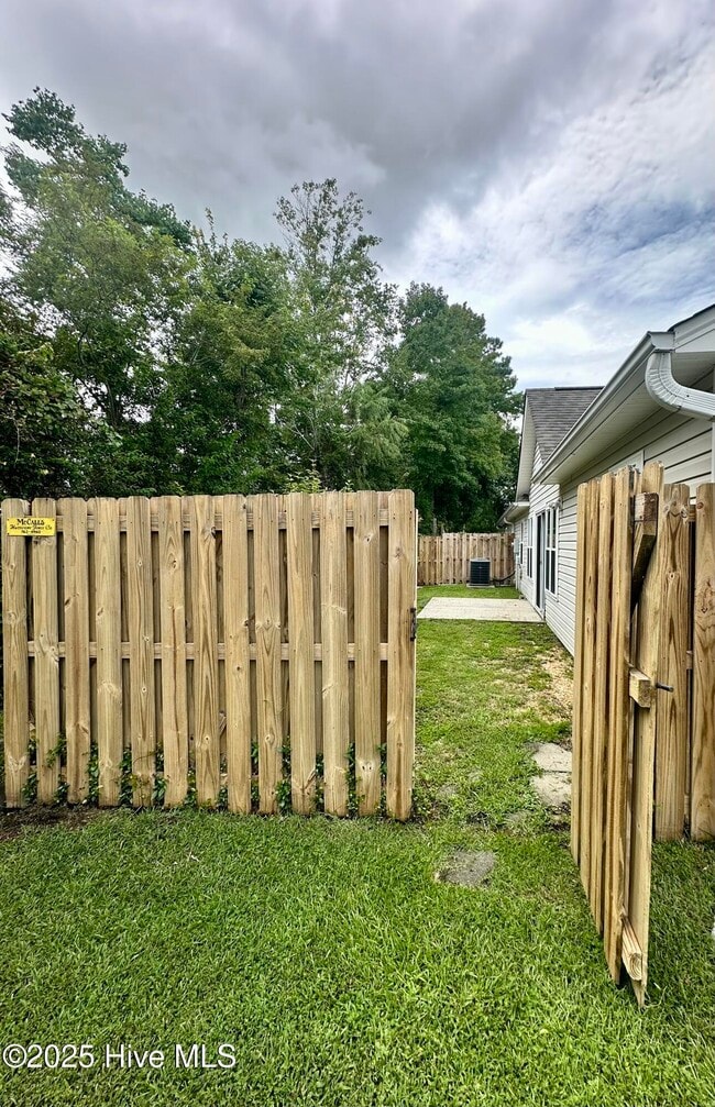 Building Photo - 4416 Jasmine Cove Way