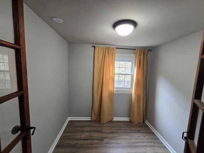 Building Photo - 105 California Ave