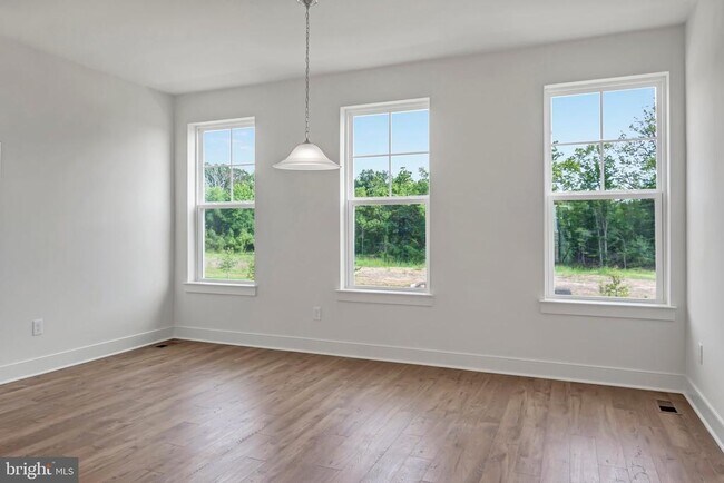 Building Photo - 1648 Sandpiper Bay Lp