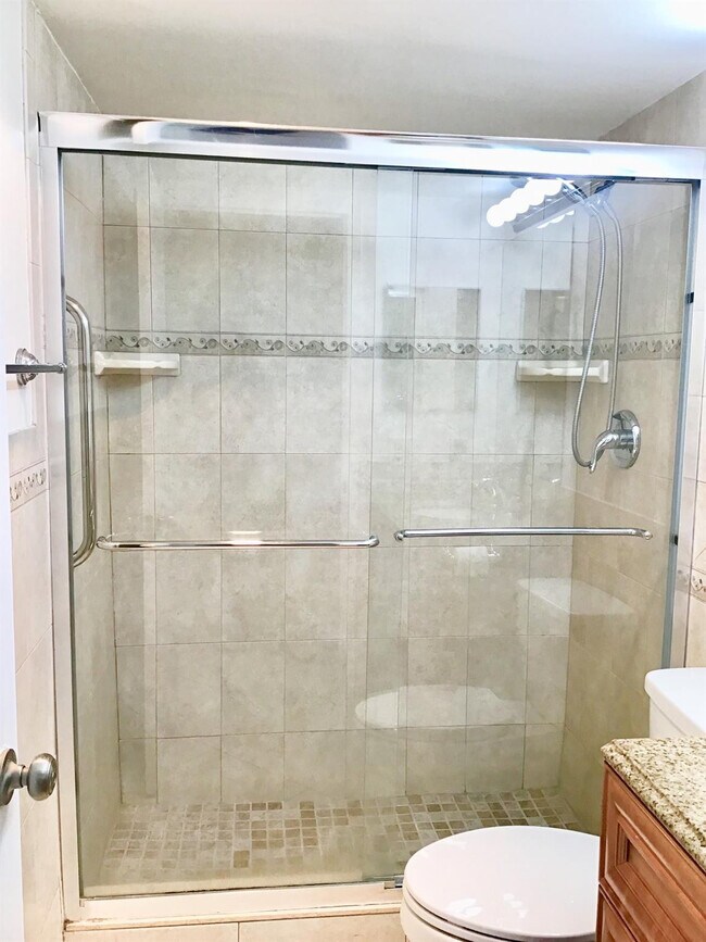 Building Photo - 2035 Exeter