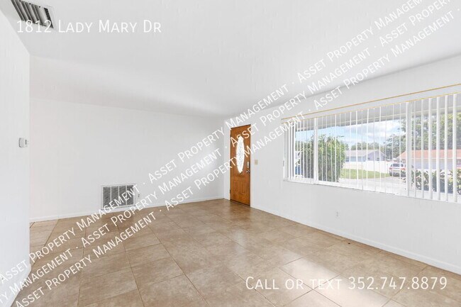 Building Photo - 1812 Lady Mary Dr