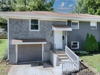 Building Photo - 9007 W 78th Cir