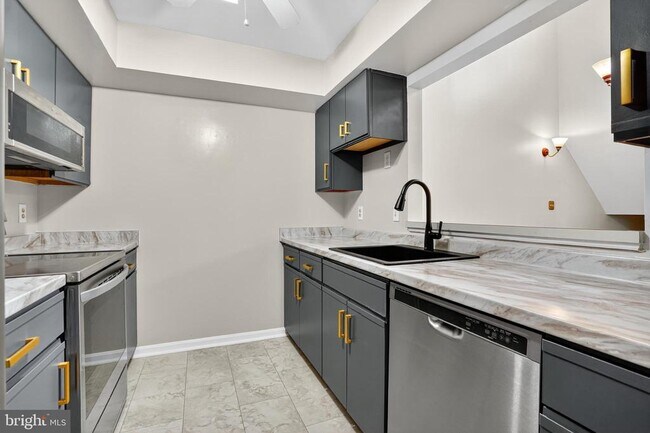 Building Photo - 5812 Orchard Hill Ct