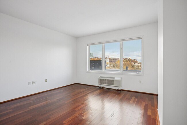 Building Photo - 3110 City Pl