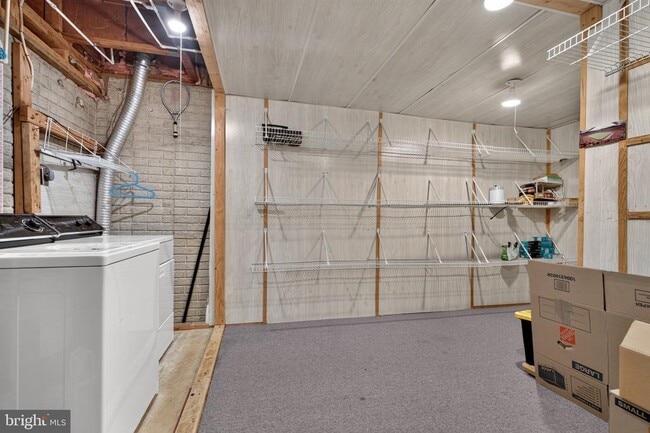 Building Photo - 7259 Worsley Way