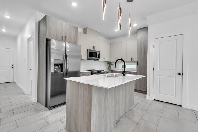 Building Photo - 8218 Casa Verde Rd