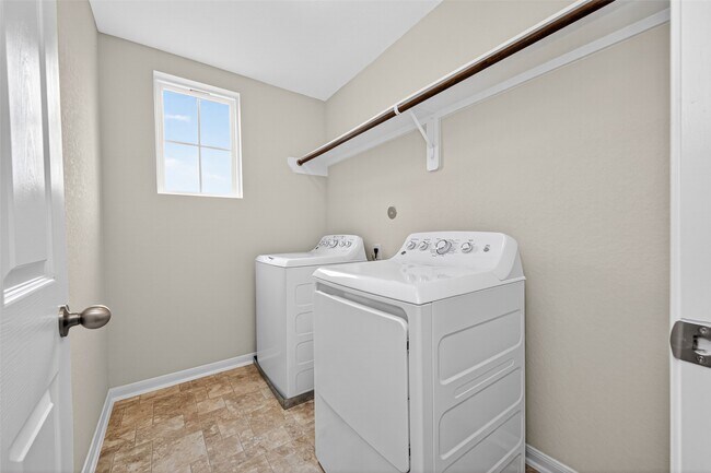 Building Photo - 11343 Rossum Creek Dr