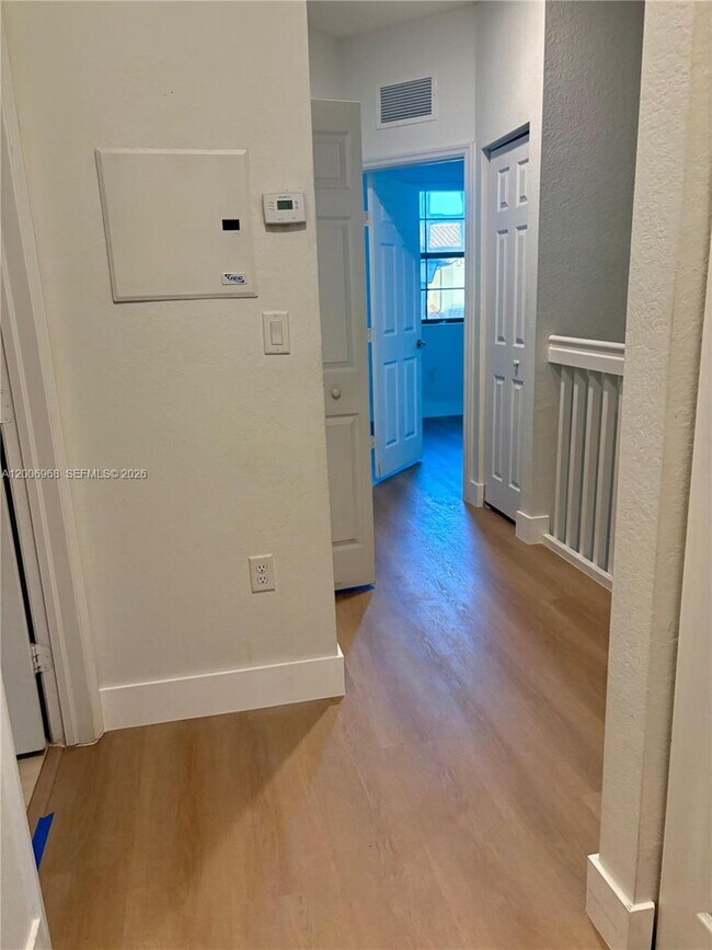 Building Photo - 9228 W 33rd Way