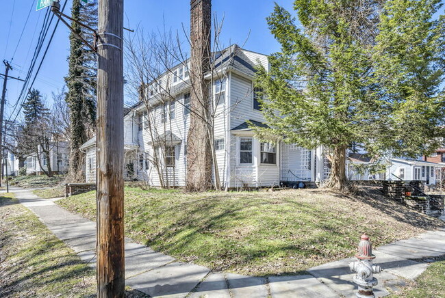 Building Photo - 1724 Preyer Ave