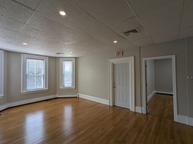 Building Photo - 684 Park Ave