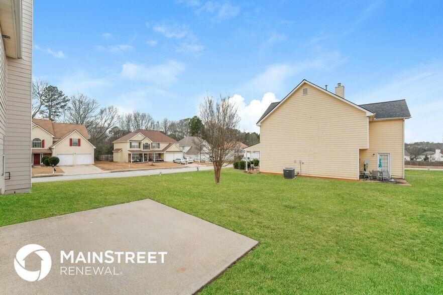 Building Photo - 15 Emerson Trail