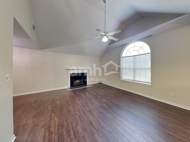 Building Photo - 4319 Caroline Ct