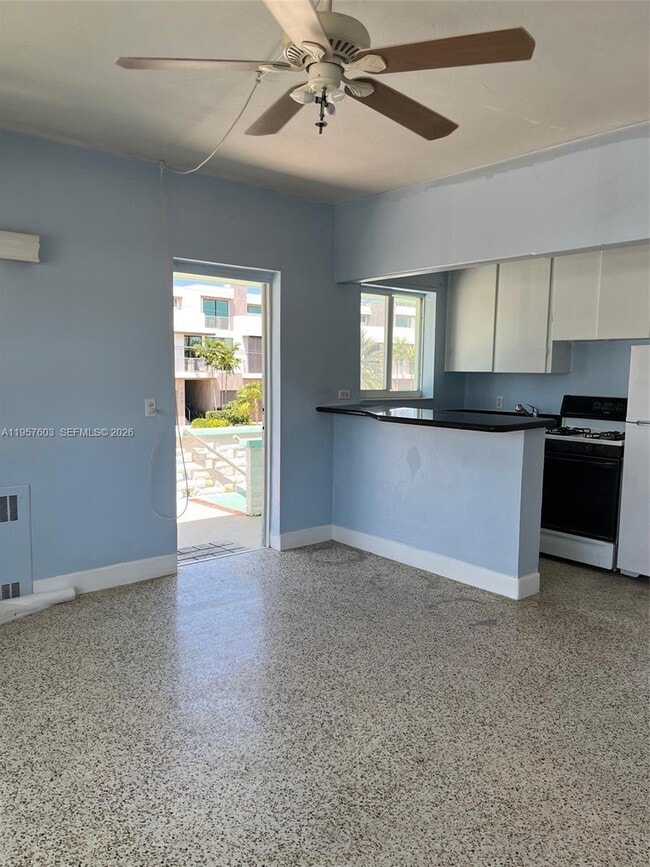 Building Photo - 1006 Casuarina Rd