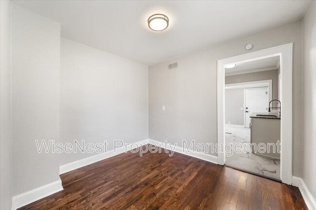 Building Photo - 8329 Park Ave