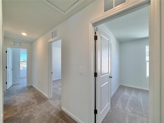 Building Photo - 3670 Hardman Dr