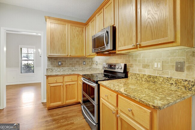 Building Photo - 75 Rock Mill Ct