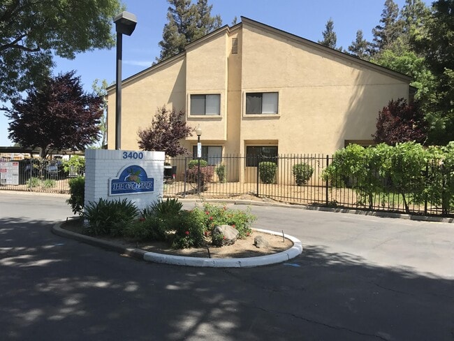 Building Photo - 3400 Sullivan Ct