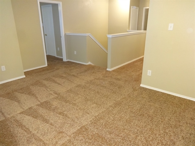 Building Photo - 321 Quail Run Rd