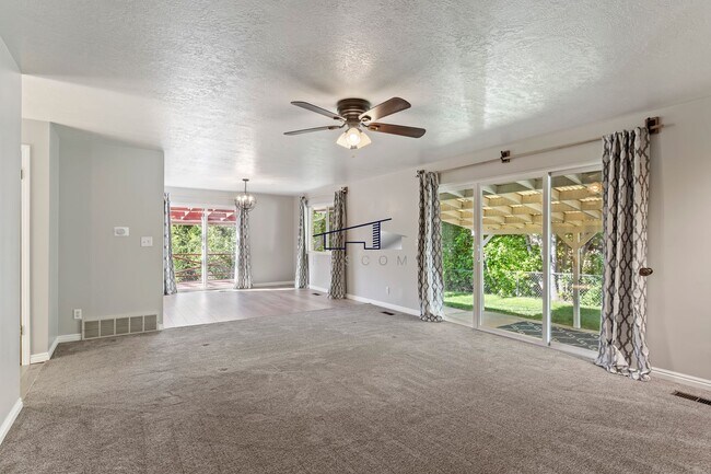Building Photo - Spacious 3-Bedroom Ogden Home for Rent!