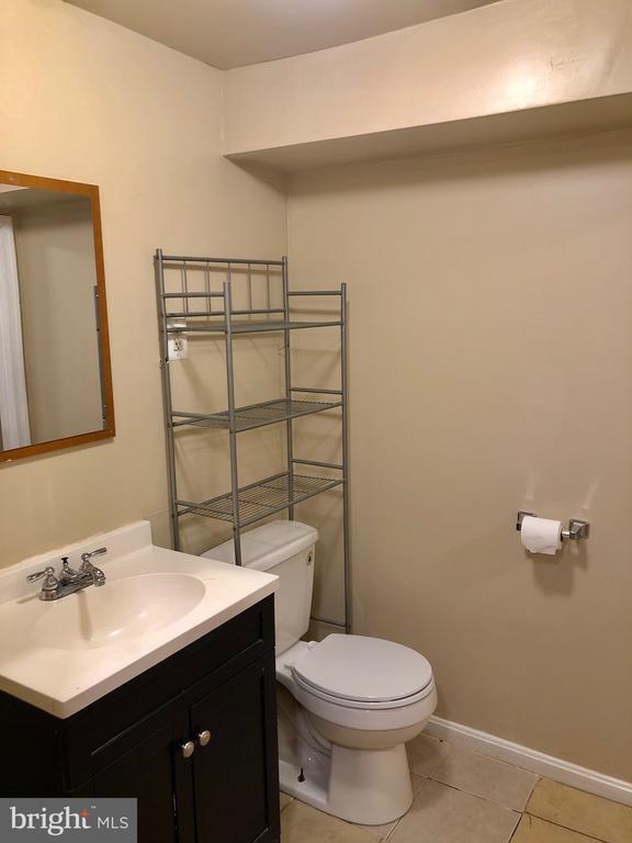 Building Photo - 7839 W Point Ct