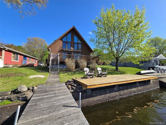 Building Photo - 36 Ten Broeck Ln