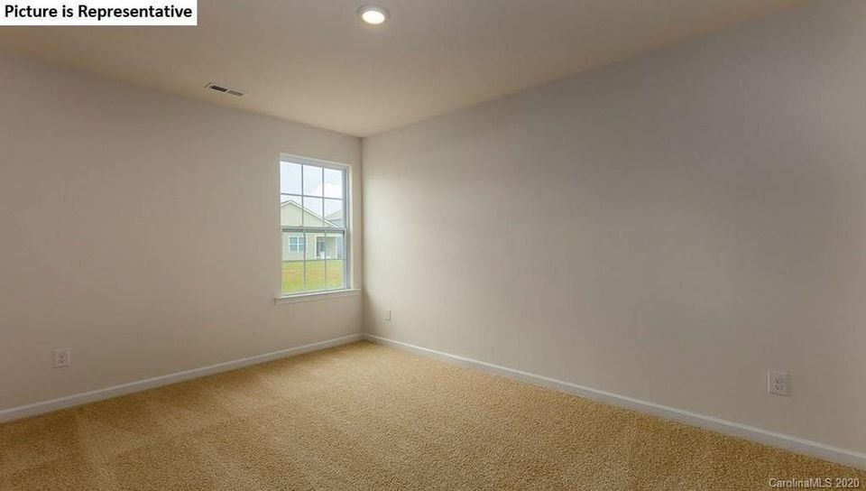 Building Photo - 154 Calderdale Ln
