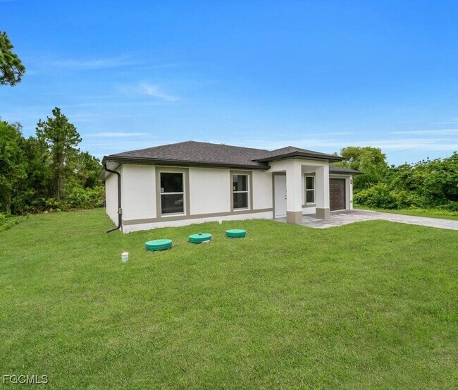 Building Photo - 382 McArthur Blvd