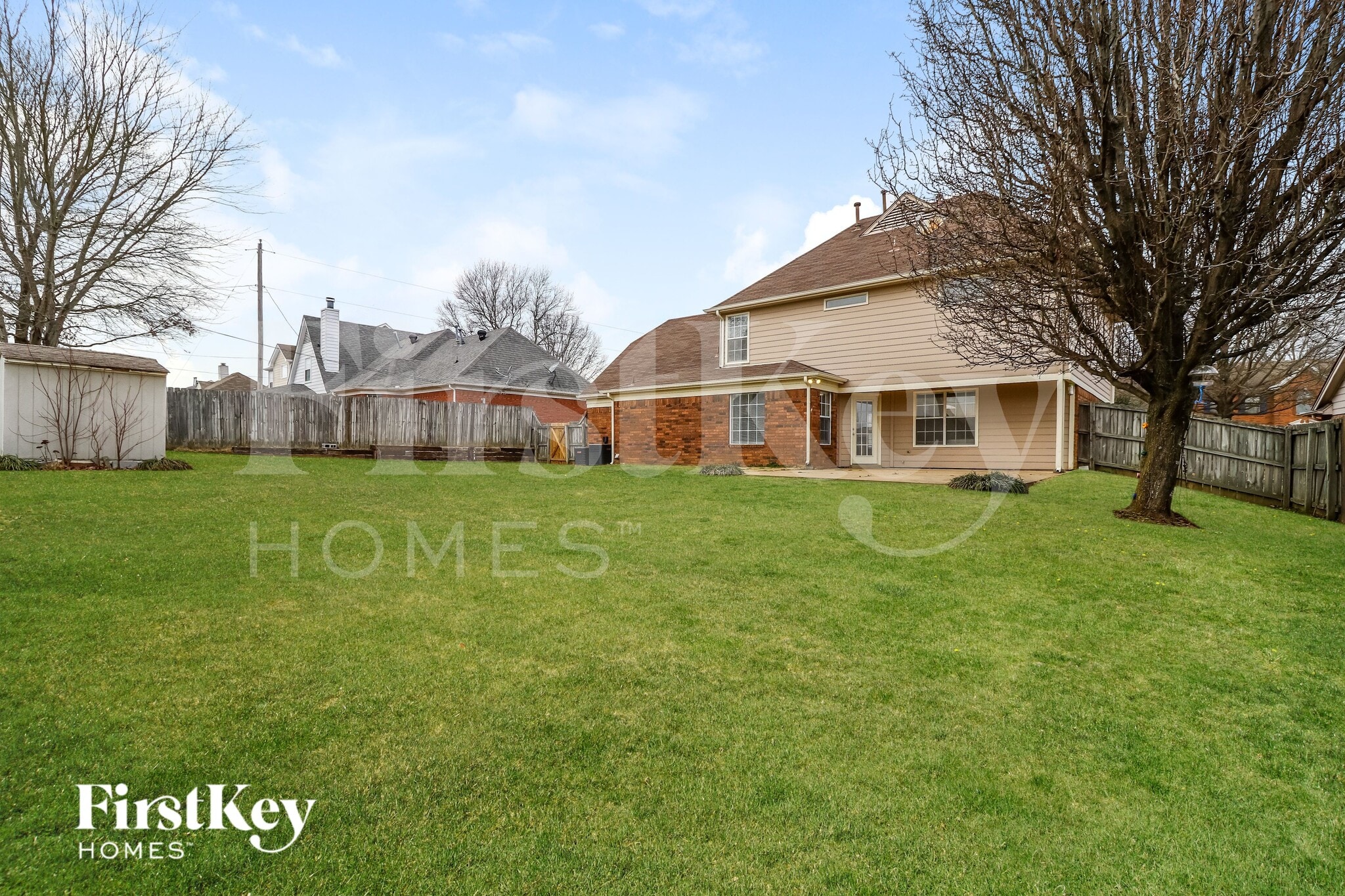 Building Photo - 9689 Kingsridge Dr