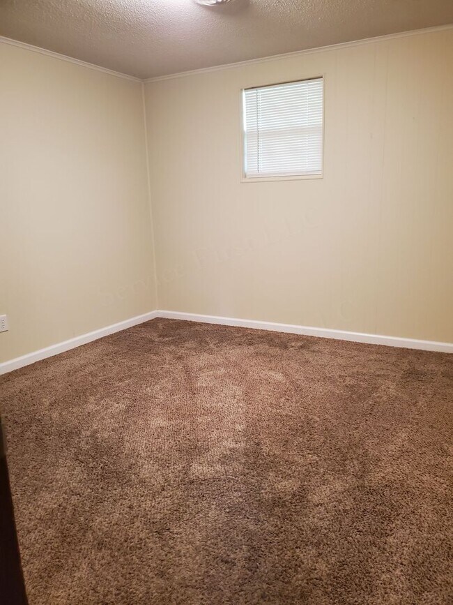 Building Photo - Malden Four Plex