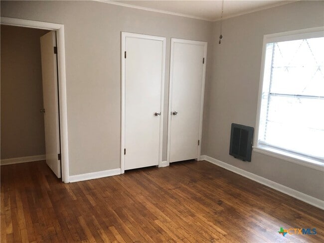 Building Photo - 1175 Canyon Dr