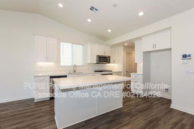 Building Photo - 29600 Cherokee Trl