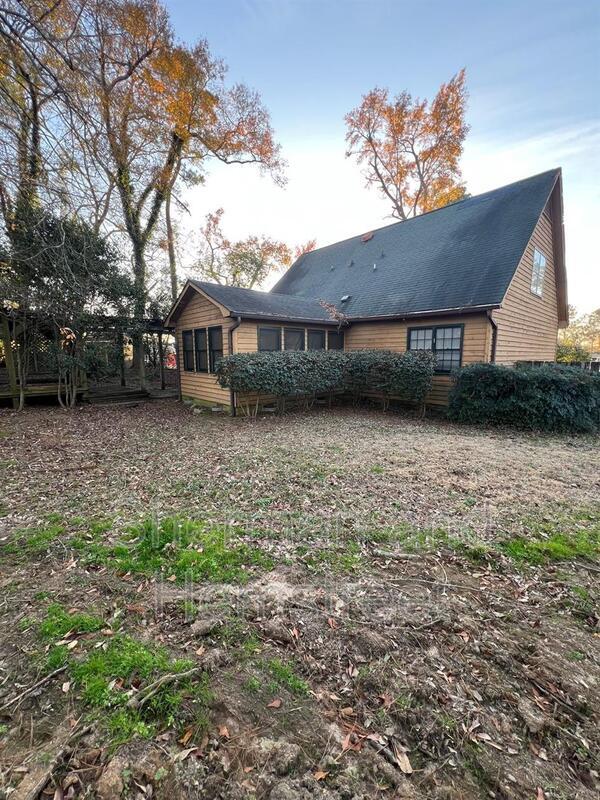 Building Photo - 1113 Highview Ave