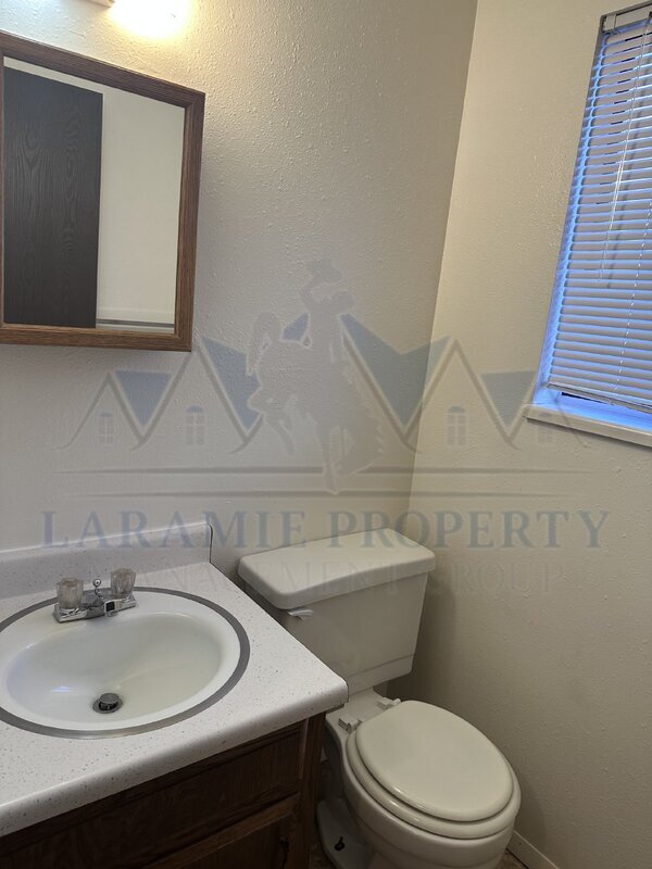 Building Photo - 714 Downey St