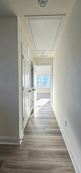 Building Photo - 1534 Cedar Tree Dr