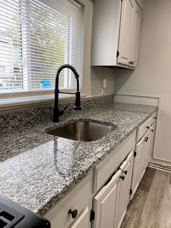 Building Photo - 22 Fourth Street