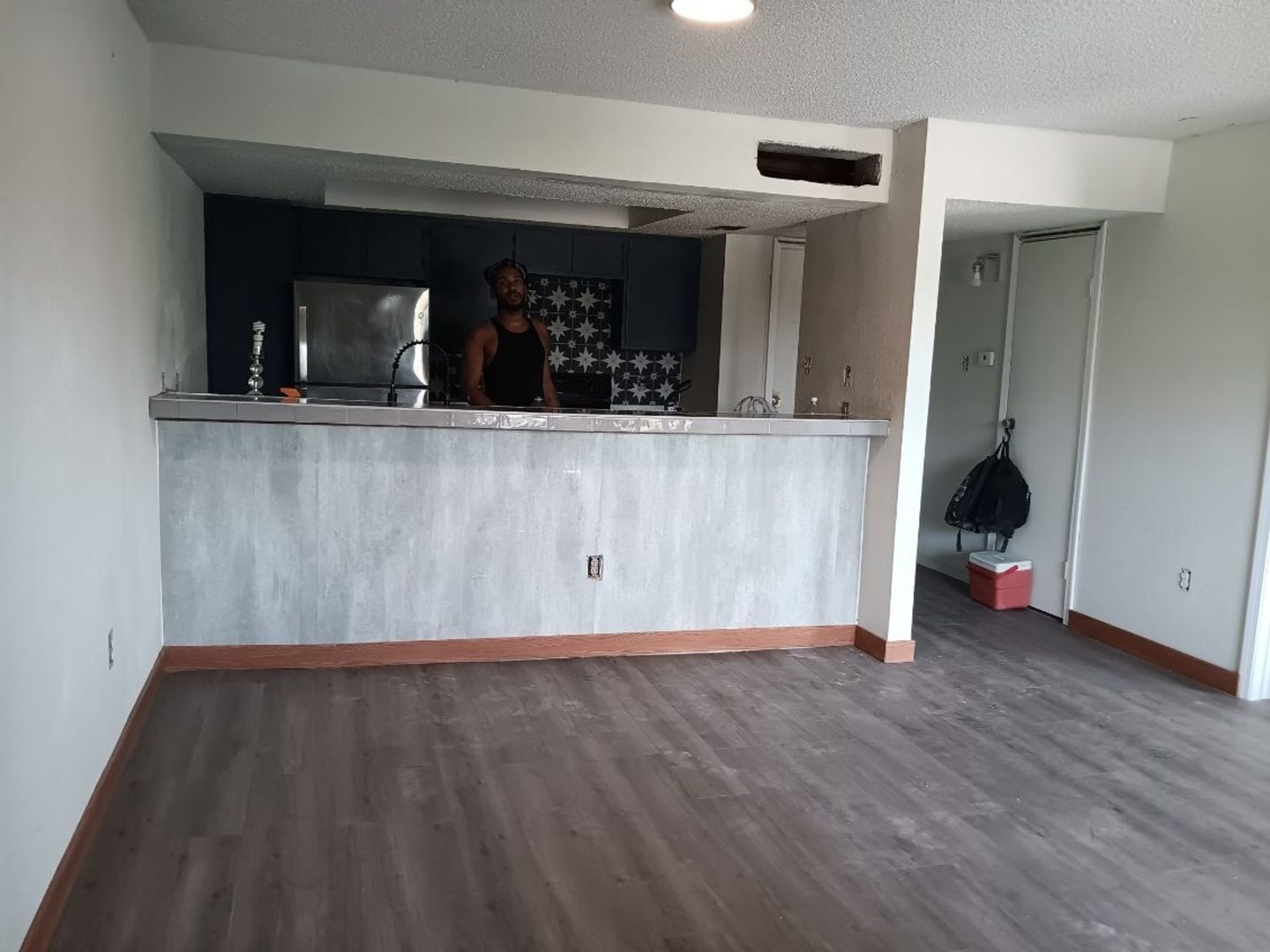 Building Photo - 2818 S Bartell Dr