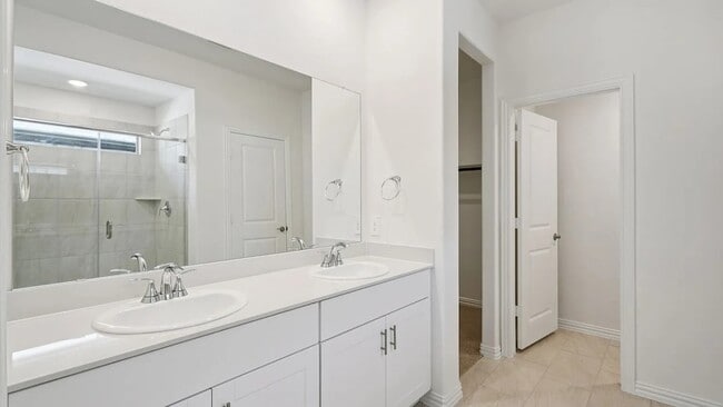 Building Photo - 710 Edgehurst Dr