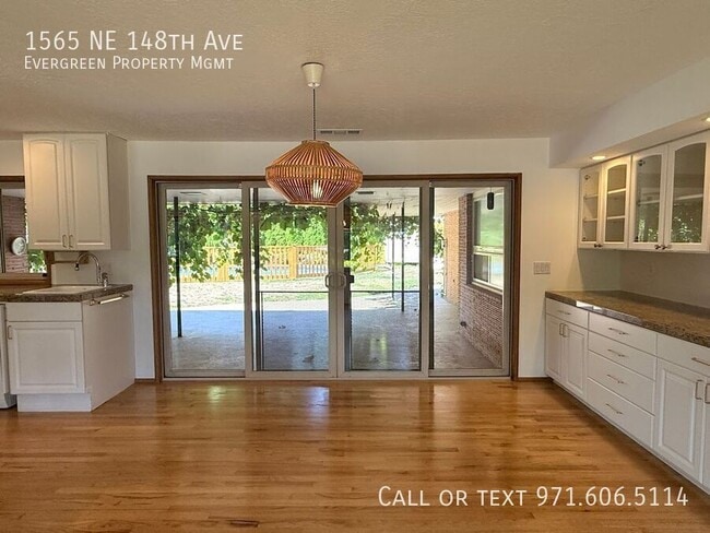 Building Photo - 1565 NE 148th Ave