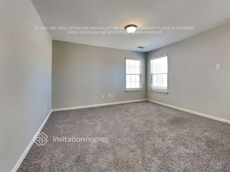 Building Photo - 323 Viceroy Curve