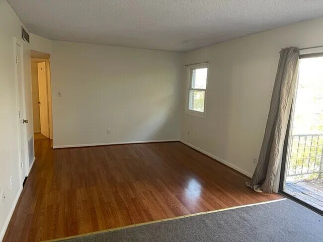 Building Photo - 255 S Durkin Dr