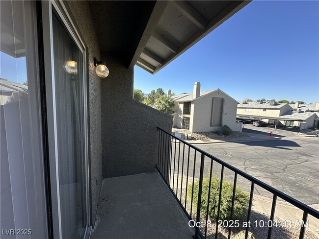 Building Photo - 521 Sellers Pl