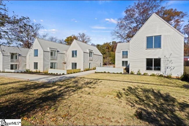 Building Photo - 911 Rutherford Rd